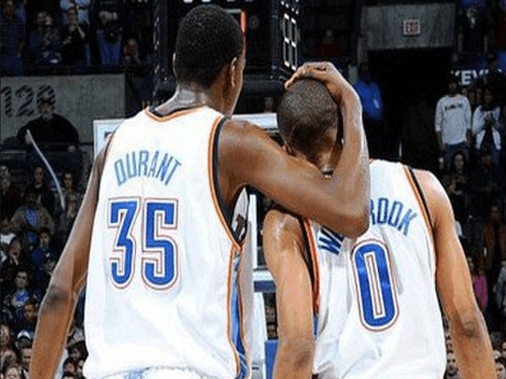 #MUFC 来源：Stretford Paddock我们恨利物浦，还有曼城…… 🎶