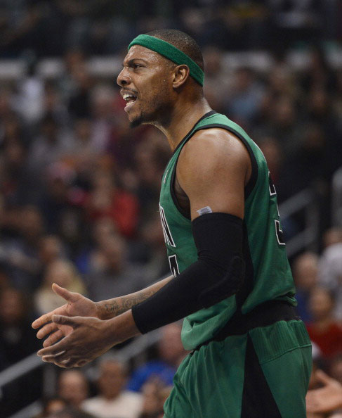 阿森纳为巴黎当红新援强势出击，利物浦加入争夺战引发激烈竞争